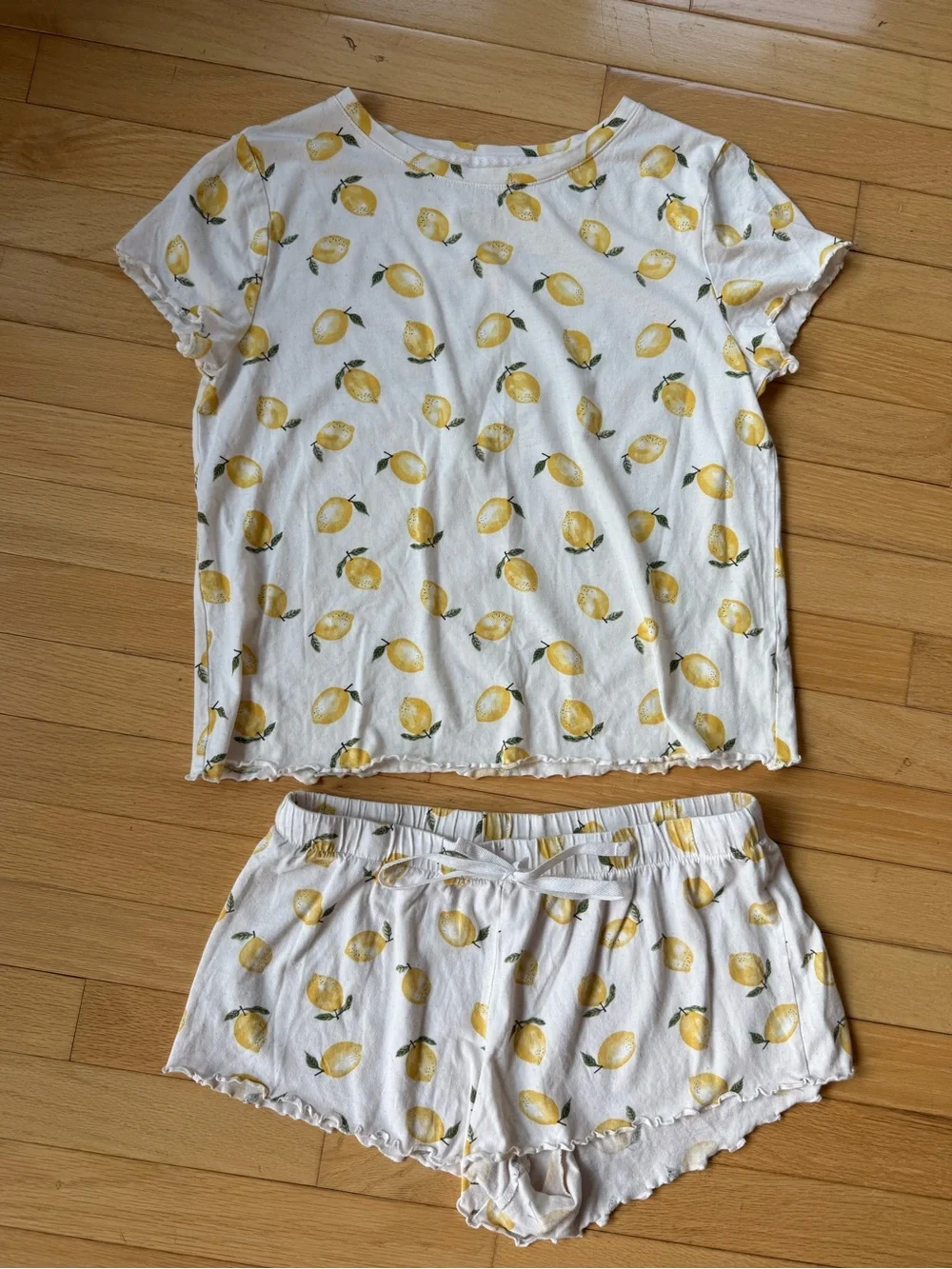 LC Lauren Conrad lemon print lounge/pajama set - M